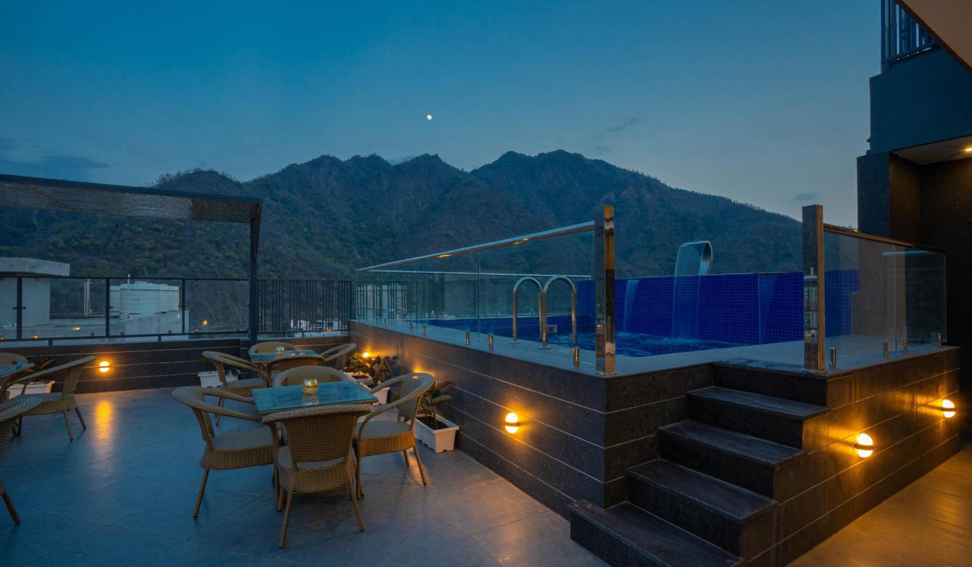 Perfectstayz Laxmi Heritage Rishīkesh Exterior foto